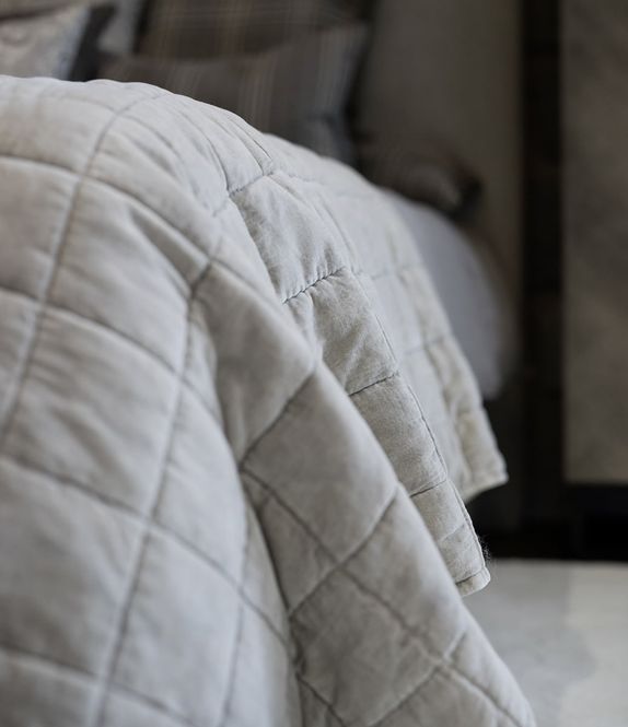 Hovedbilde POSH BEIGE sengeoverkast 260x260  60-80062