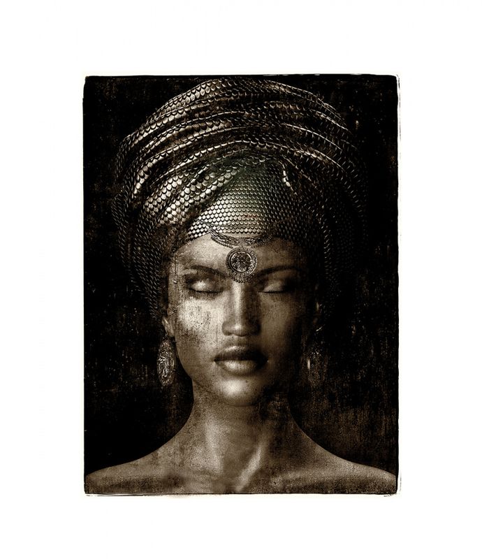 GLAMOUR GIRL SEPIA 100x150cm GN8488-A printed på plexi