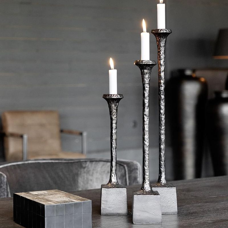 CANDELA 3-SET     Antique bronze. Metall.  lysestaker