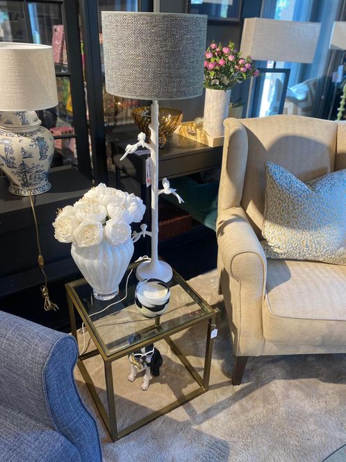 Hovedbilde SIDE TABLE, SQUARE gold with glasstopp