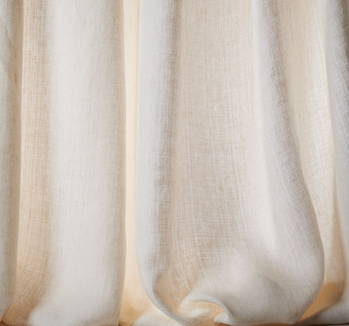 Elizabeth Code  F4739 from Colefax&Fowler gardinstoff 