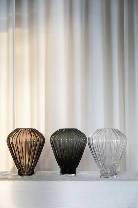 Hovedbilde Evelyn Vase - Grey Medium  SKU: 3315