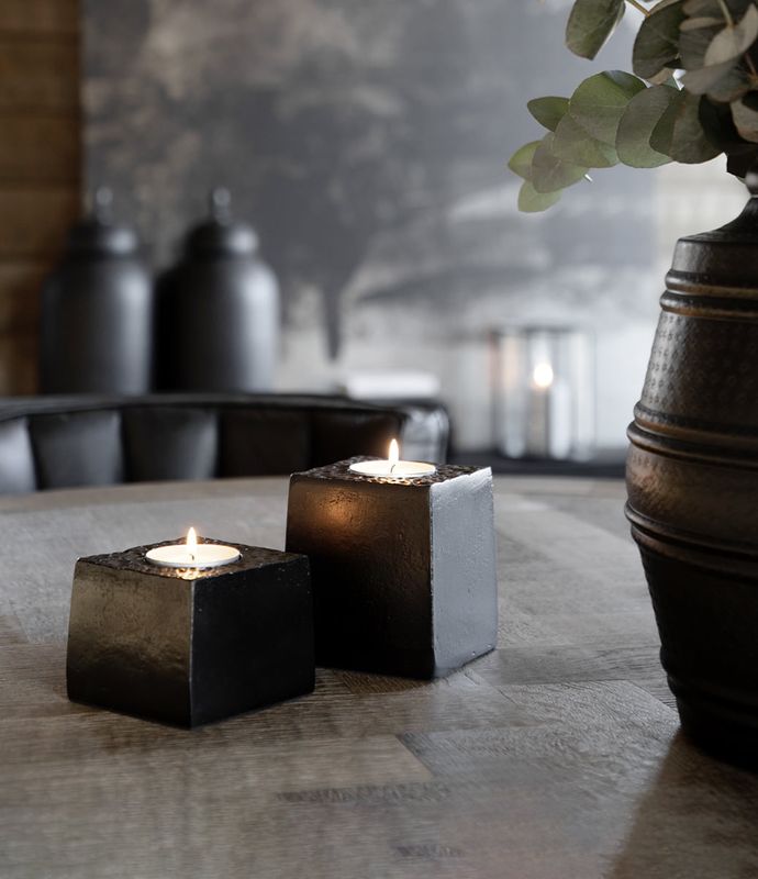 TEALIGHT Antique bronze. Metall.