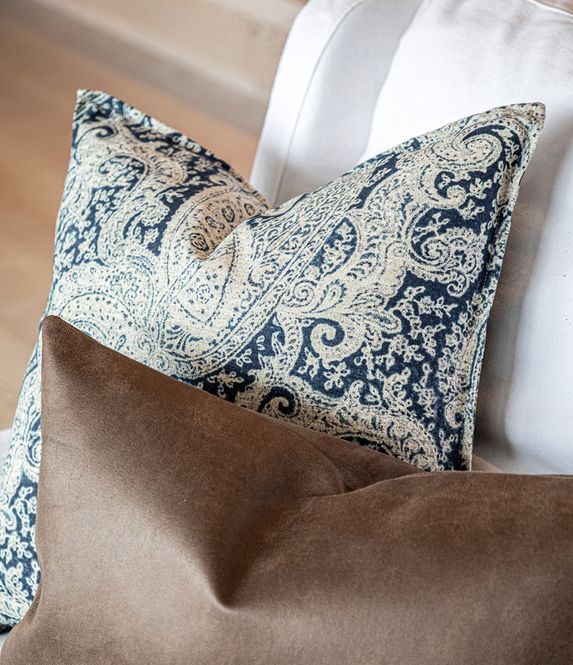 Hovedbilde ROMANCE DARK BLUE 70-00620-7  putetrekk i 50x50